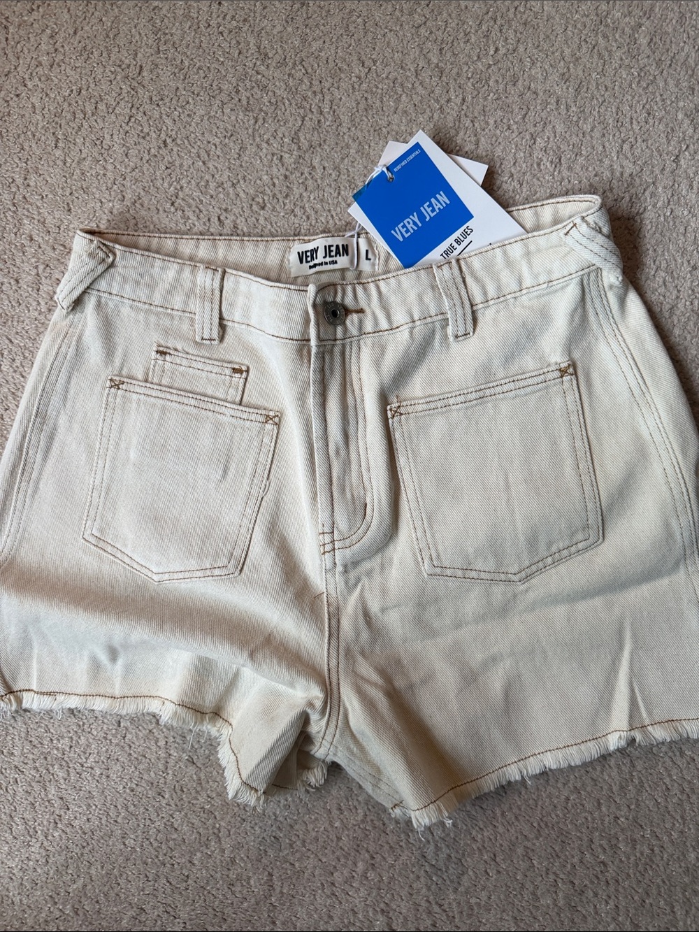 Very Jean Cream High-Rise Frayed-Hem Jean Shorts size Large